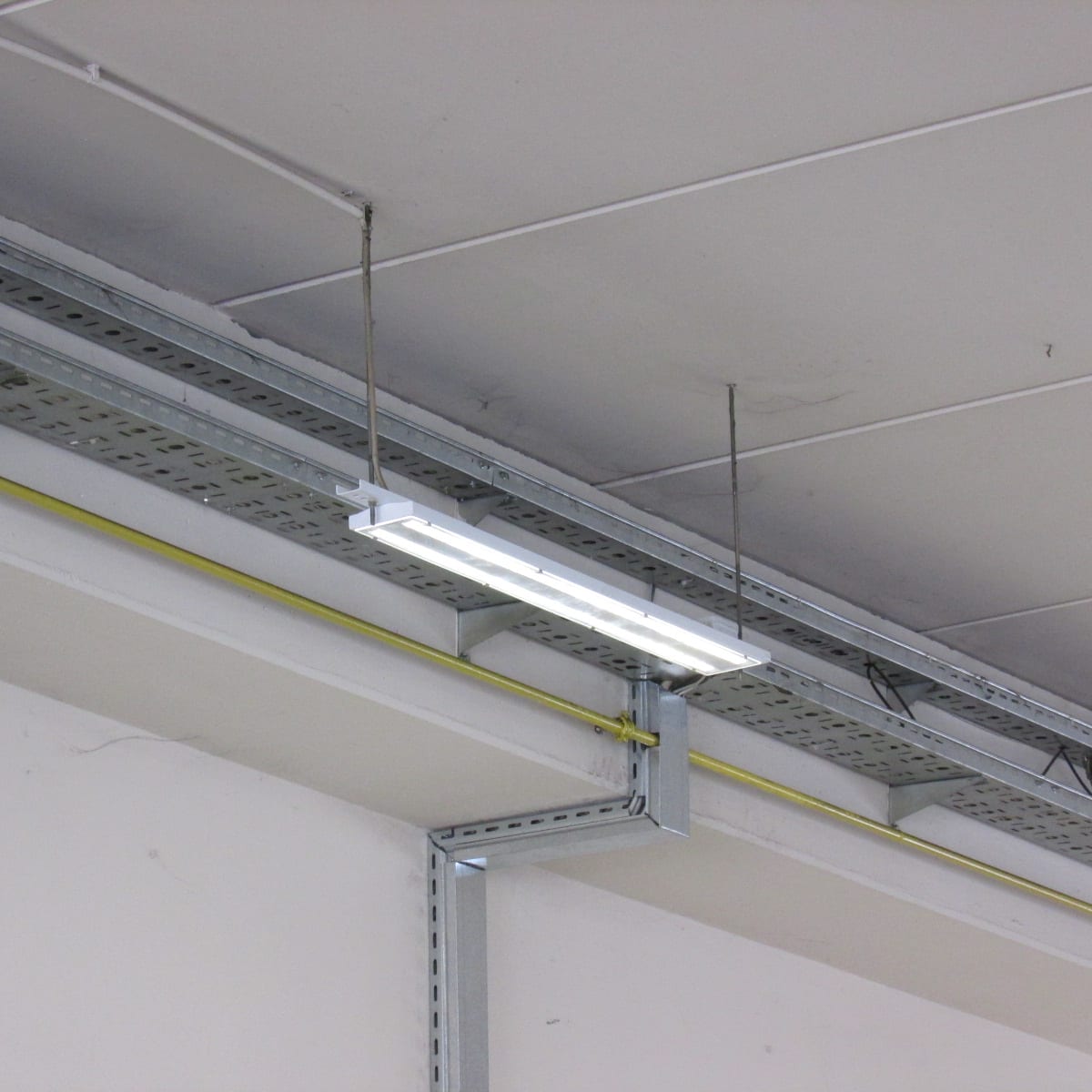 Primer montaže Flat Line — SPAN